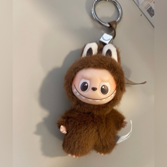 Pop Mart Pin for Love L Labubu - Picture 7 of 11